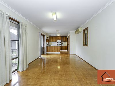 9 MCKEAHNIE STREET, Weetangera