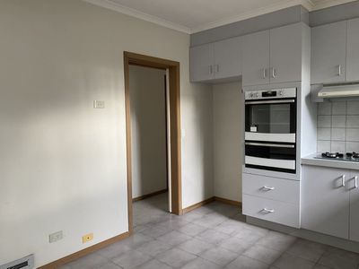 4 / 20 Stanlake Street, Footscray