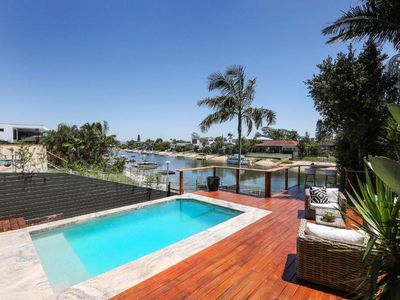 1 / 39 Holland Court, Broadbeach Waters