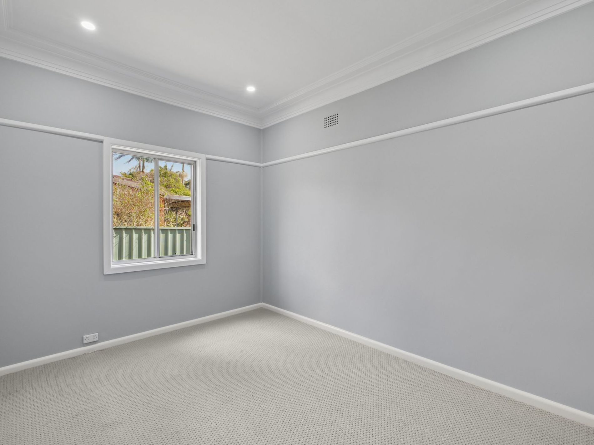 76 Stoney Creek Road, Beverly Hills