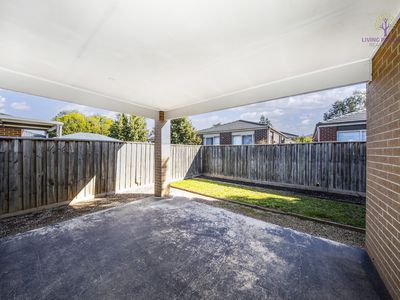 4 Yaleri Rise, Werribee