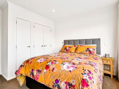 4/2 Frances Bryers Road, Hobsonville