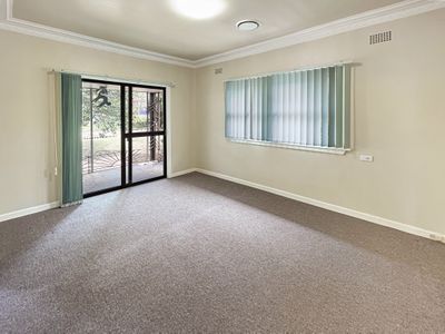 60 Wellington Street, Geurie