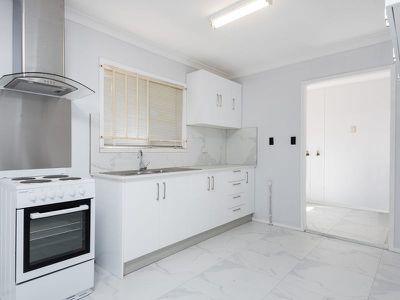 2 Skylark St, Inala