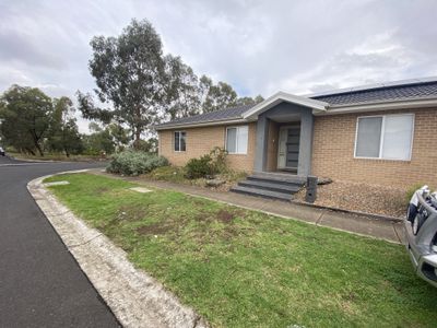 2 Fortescue Boulevard, Wyndham Vale