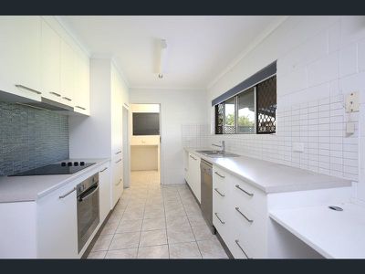 39 Lawrence Street, Mooloolaba