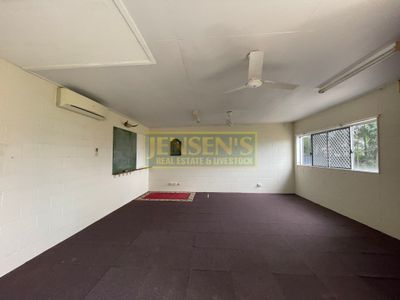 10 Towers Street, Grand Secret