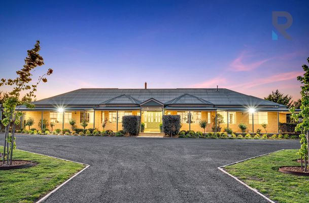 35 The Ridge, Oaklands Junction