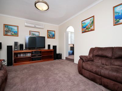 2 Travers Way, Swan View