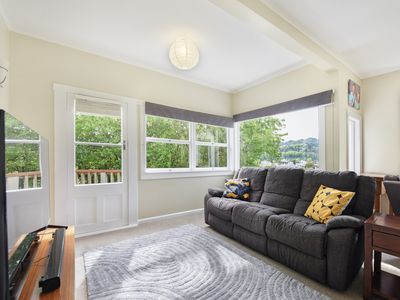 32 Locking Street, Nelson South