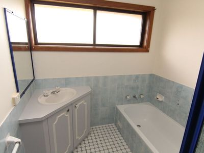 15 Belton Way, Forster