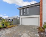 27 Jubilee Avenue, Success
