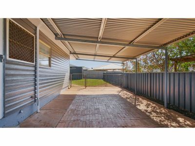 25 Spears Drive, Dubbo