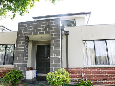 2 / 10 Fortune Street, Box Hill North