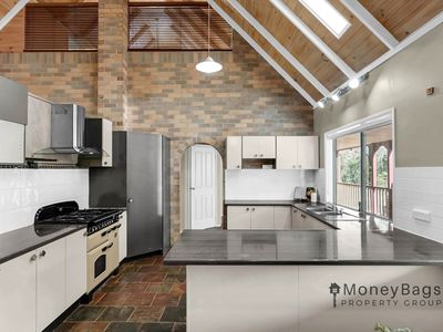 56 Marjorie Court, South Maclean