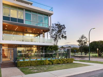 2 Witcomb Place, South Perth