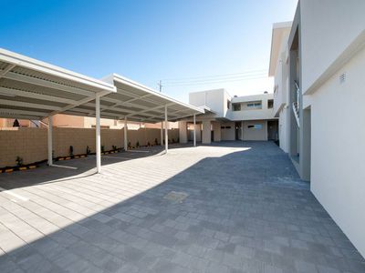 1/90* Albert Street, Osborne Park