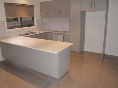 2 / 8 Damte Place, St Albans