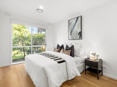43 Ester Crescent, Clayton South