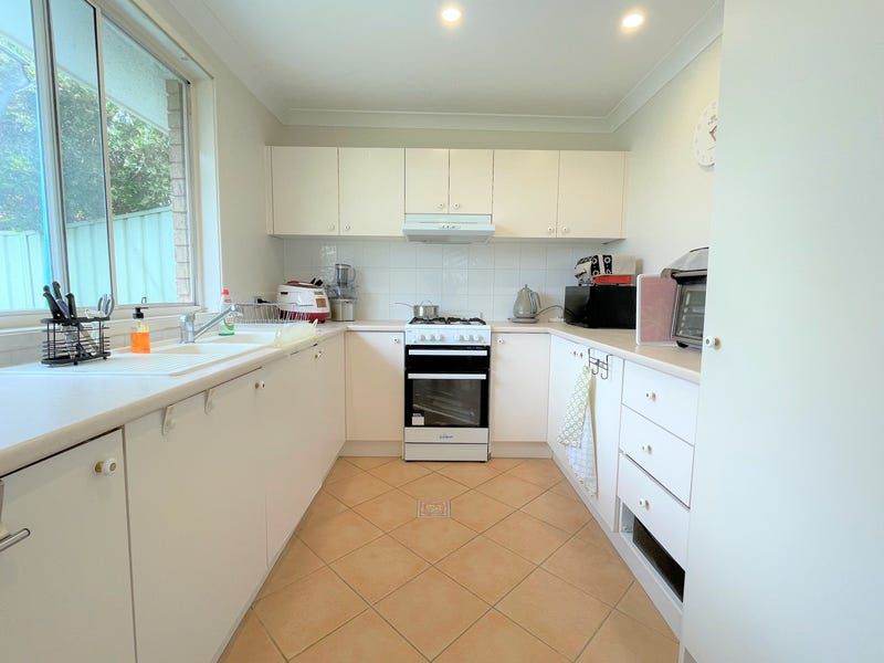 12 Wolara Avenue, Glenmore Park