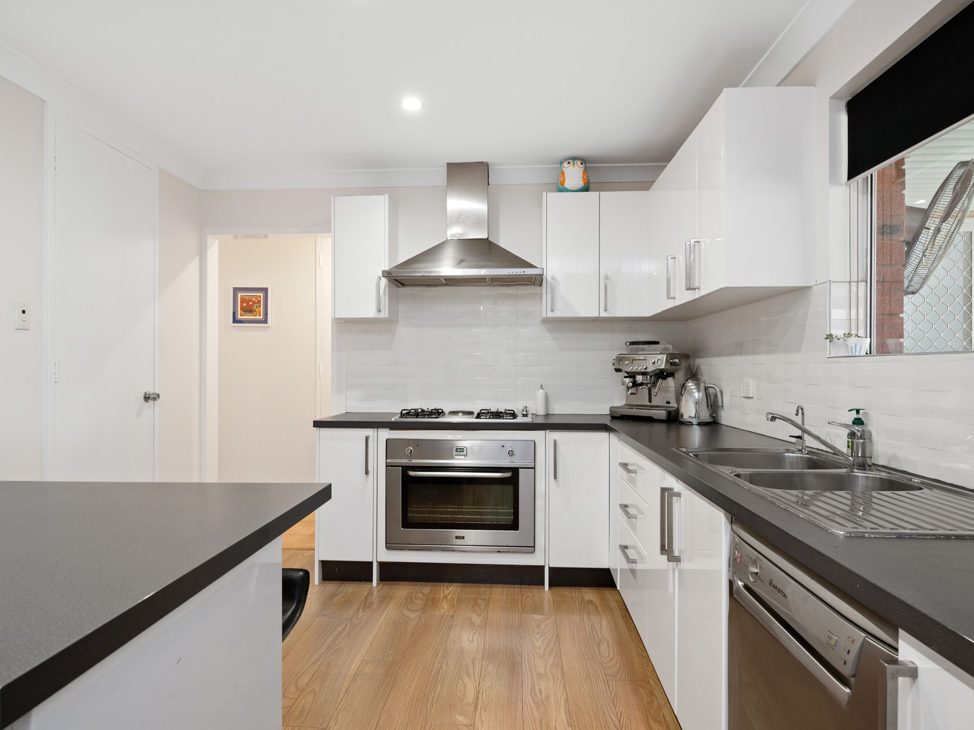 6 Carroll Place, Hannans