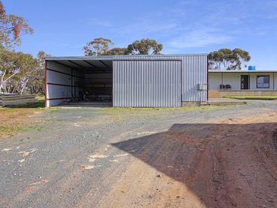 32 Rose Lane, West Wyalong