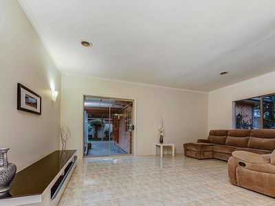 5 Diana Drive, Werribee