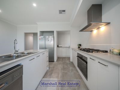 9 Lipson Way, Eglinton