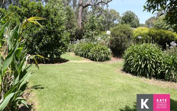 6 McArthur Road, Beaconsfield Upper