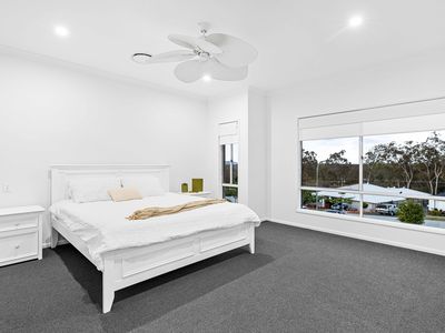 28 Soho Drive, Deebing Heights