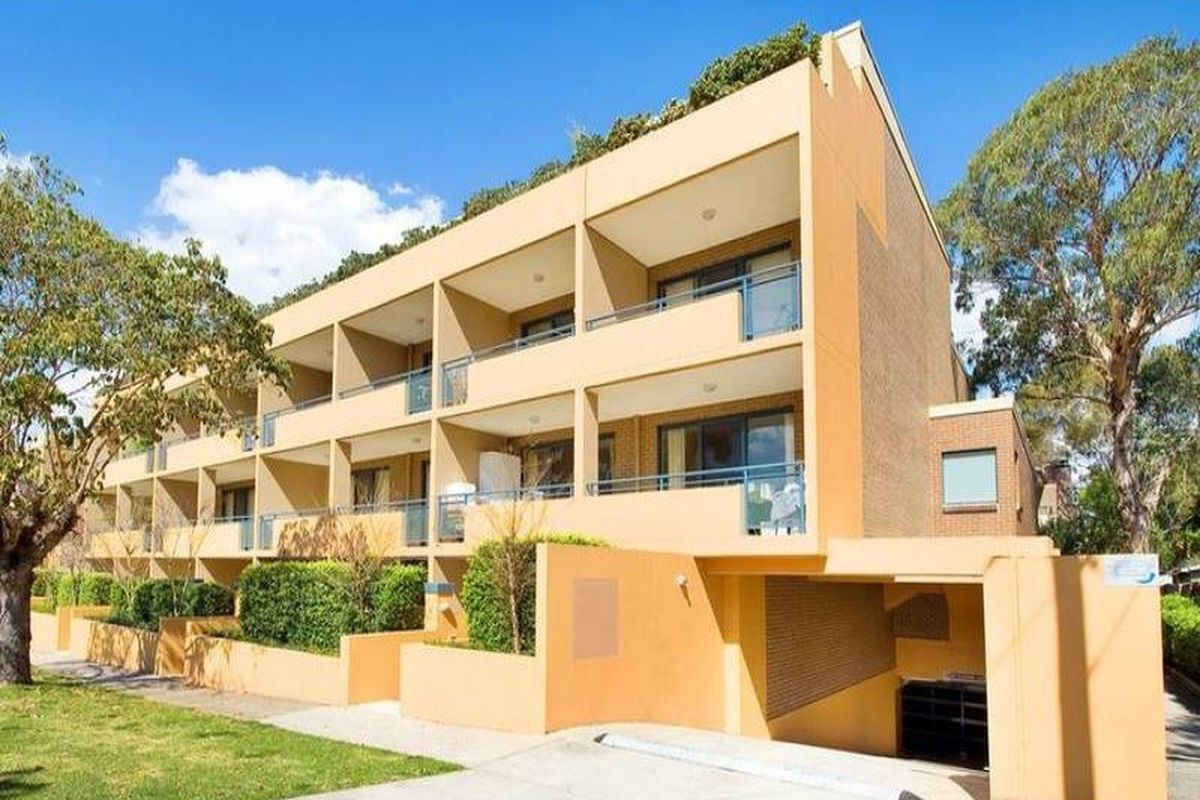 2 Tavistock Road, Homebush West