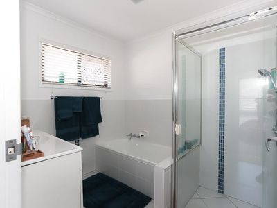 15 Bandaroo Street, Warana
