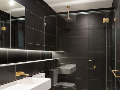 404 / 15 Priory Street, Indooroopilly