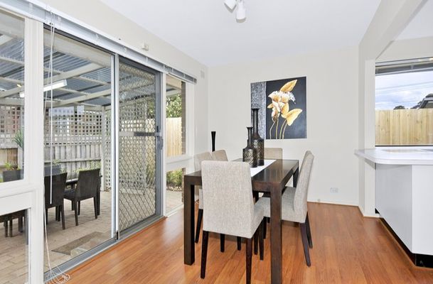 20 Woodstock Drive, Gladstone Park