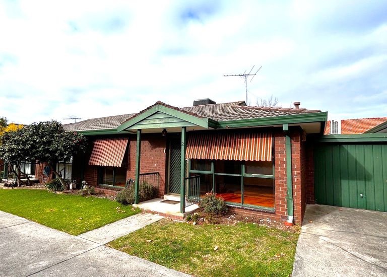 2 / 26 Golf Links Avenue, Oakleigh