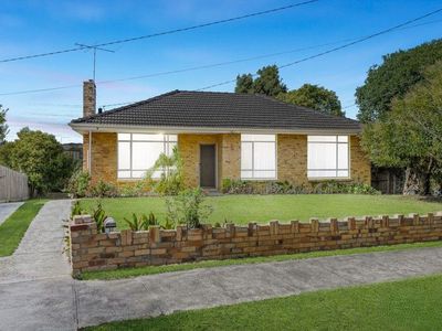 32 Damon Road, Mount Waverley