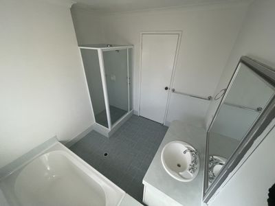2 Stenton Gardens, Kinross