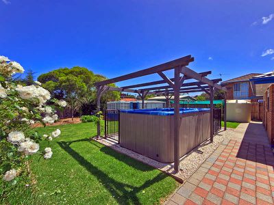 3 Whimbrel Court, Werribee