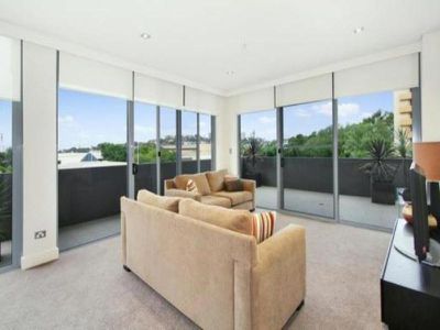7 / 2-12 Young Street, Wollongong
