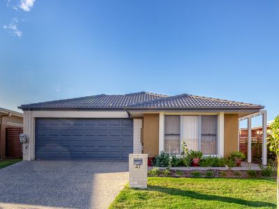 27 Blaxland Road, Urraween