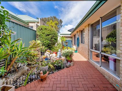 8 RAMSAY PLACE, Bibra Lake