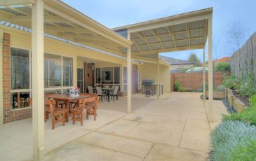 69  Fieldstone Blvd, Beaconsfield