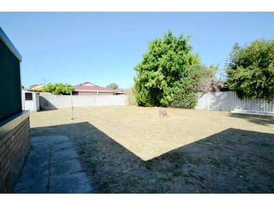 10 Levine Court, Thornlie