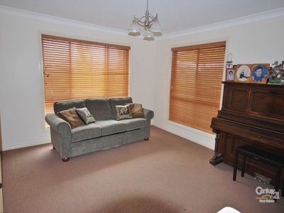 15 Cronin Place, Dubbo
