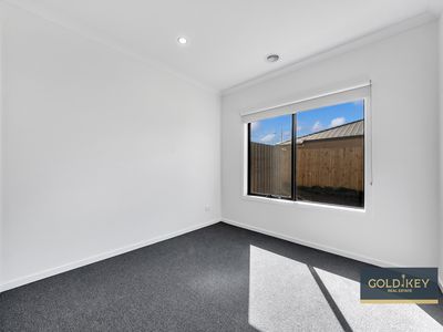 9 Gahnia Drive, Armstrong Creek