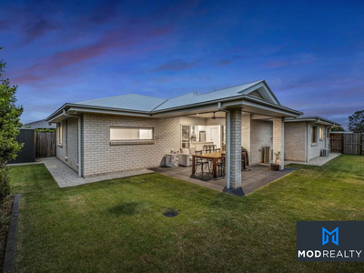 11 Rhea De Witt Dr, Ripley