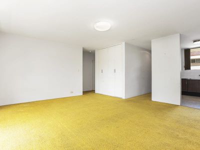 2 / 35 York Street, Coorparoo
