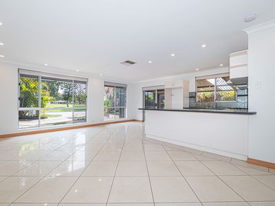 52 Shillington Way, Thornlie