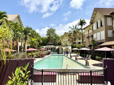 1211 / 2-10 Greenslopes St, Cairns North