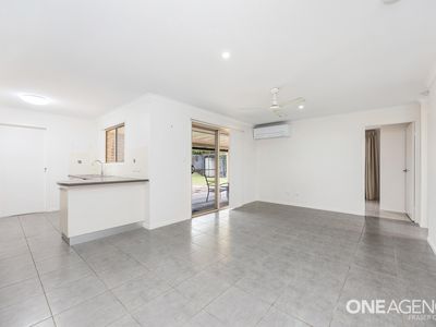 8 Eyre Court, Urraween